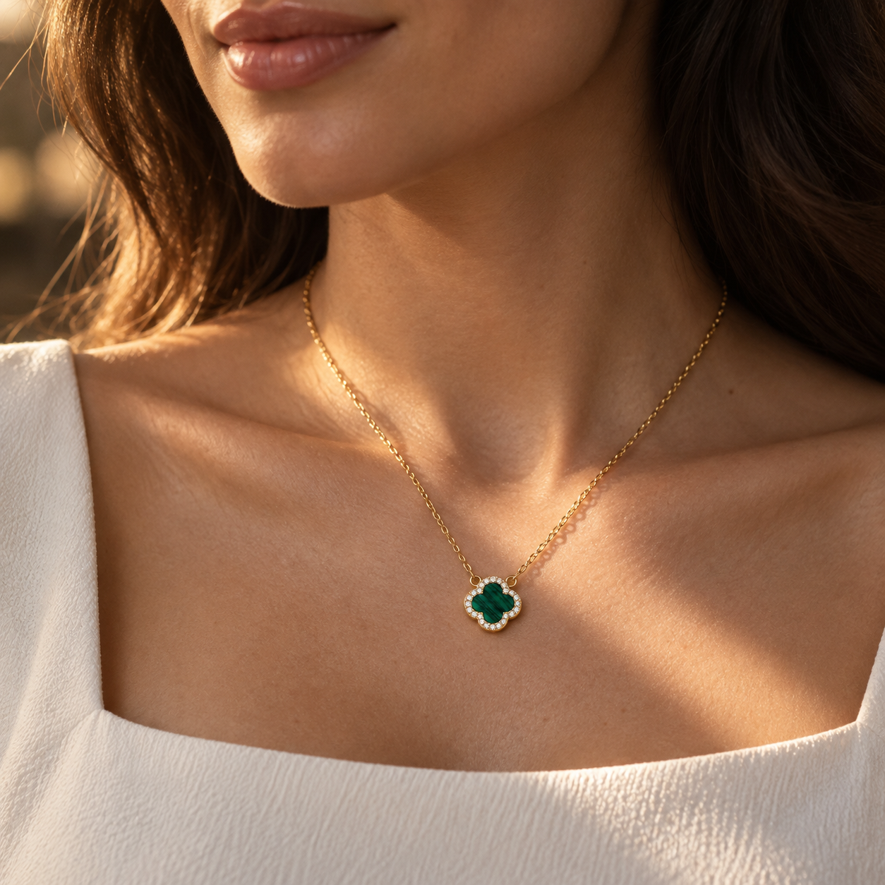 Mother of Pearl Clover Necklace in 925 Sterling Silver