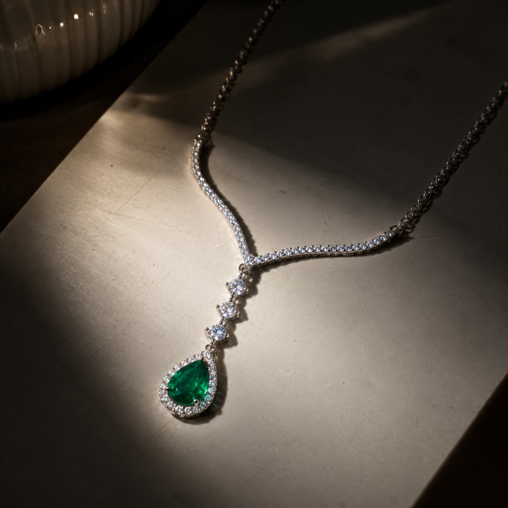 Emerald Green Pear-Cut Zircon Drop Necklace - Royal Chevron Design - Sterling Silver 925