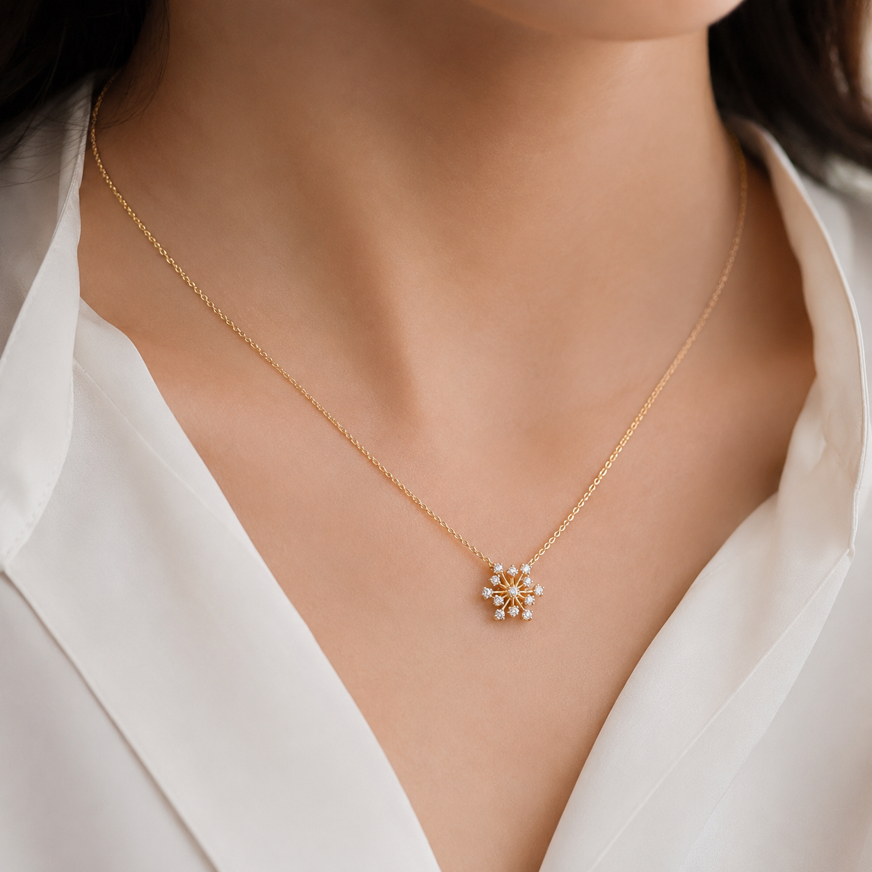 Gold Snowflake Pendant Necklace – Sparkling Floral Crystal Necklace