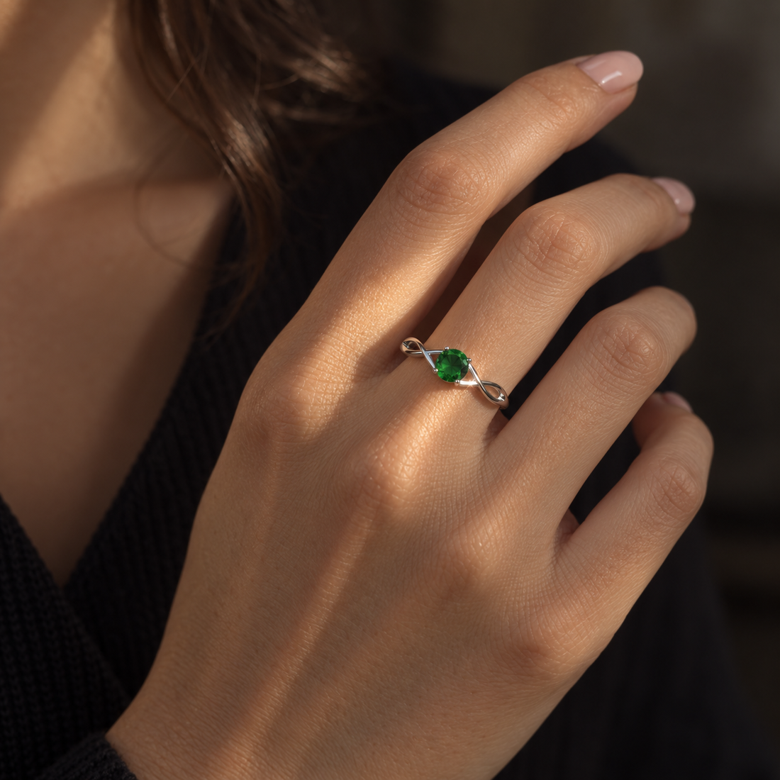 Green Elegance Silver Ring