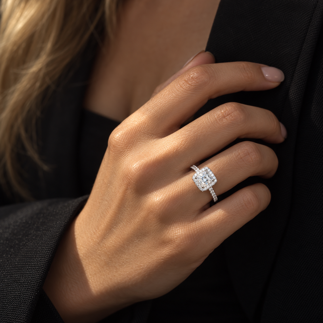 Cushion-Cut Cubic Zirconia Halo Ring – 925 Sterling Silver