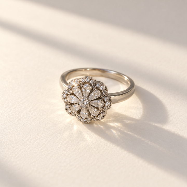 925 Sterling Silver Flower Ring with Sparkling Clear Stone