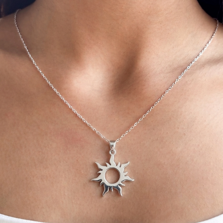 925 Sterling Silver Celestial Sun Pendant Necklace
