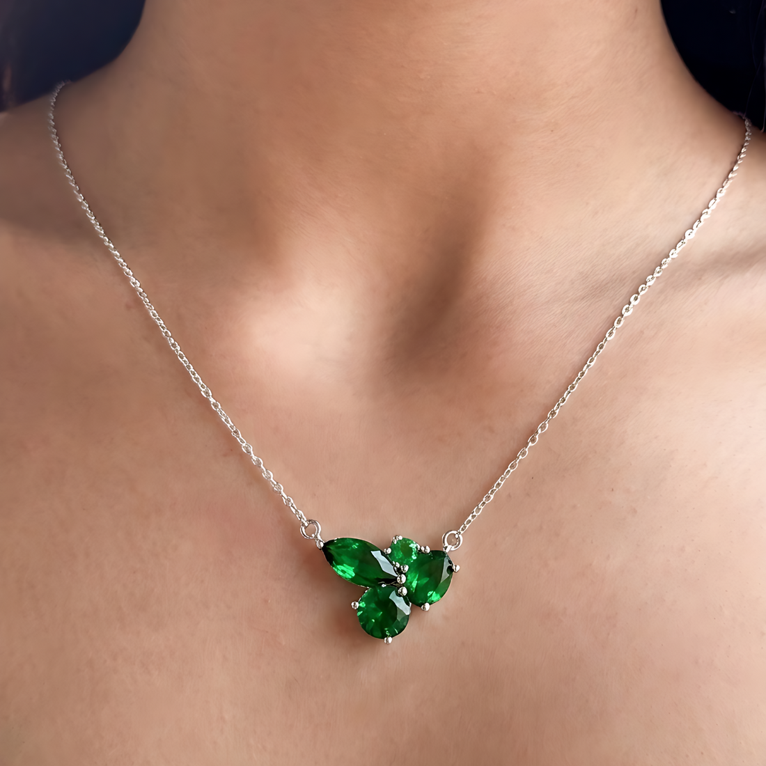 Emerald Bloom Silver Necklace