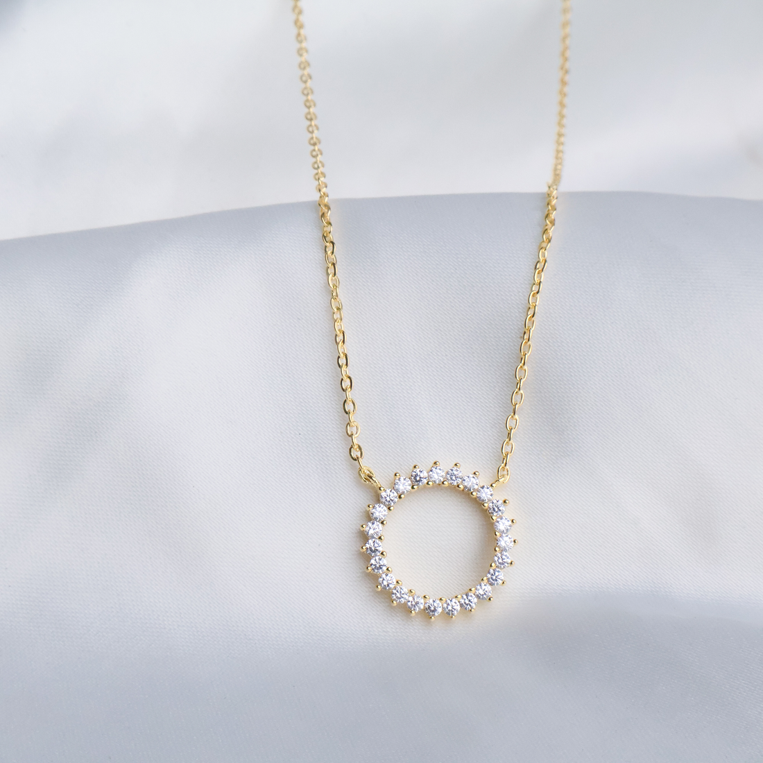 Eternal Sparkle Circle Necklace - 925 Sterling Silver