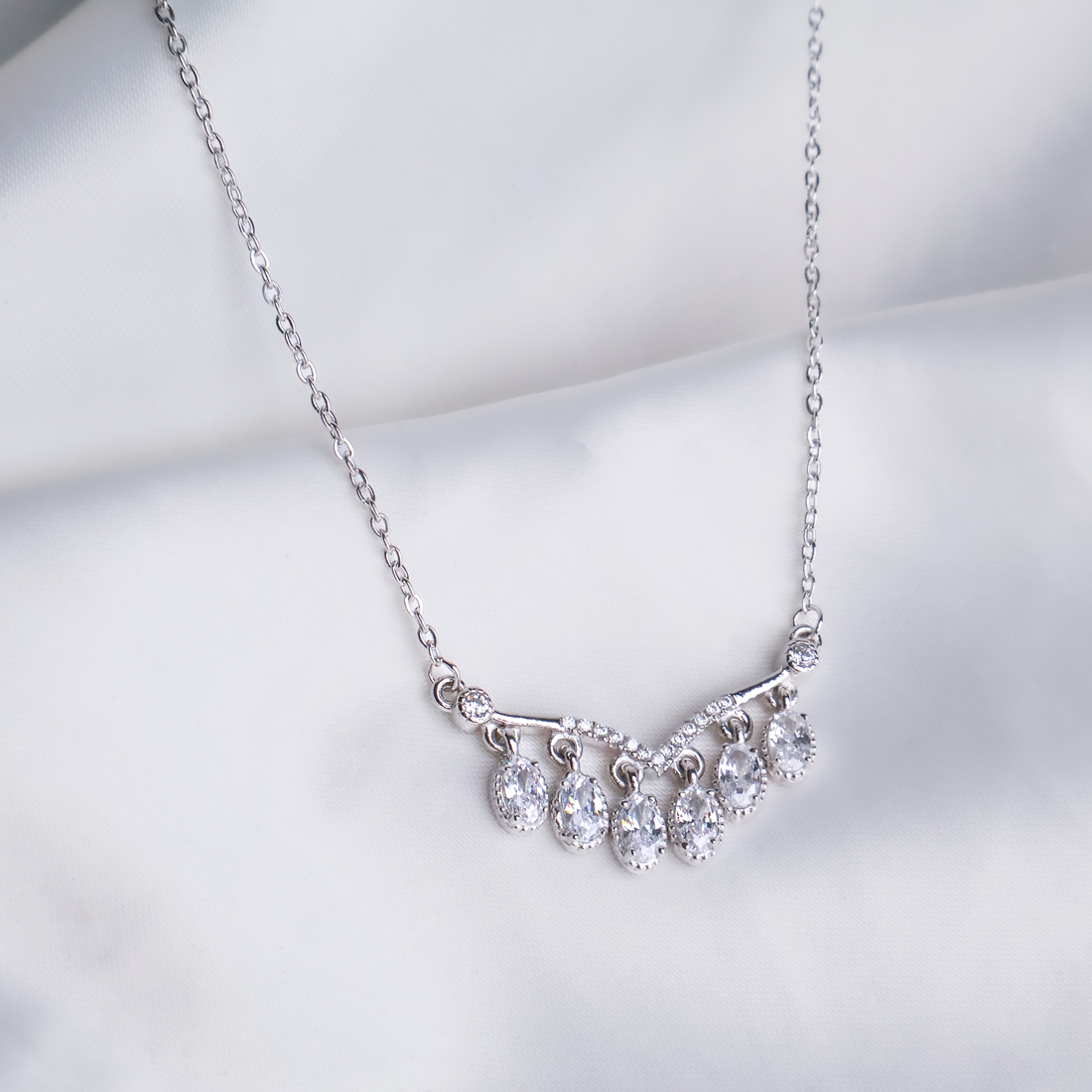Vintage Glamour Waterfall Necklace - 925 Sterling Silver Marquise Dangle Pendant