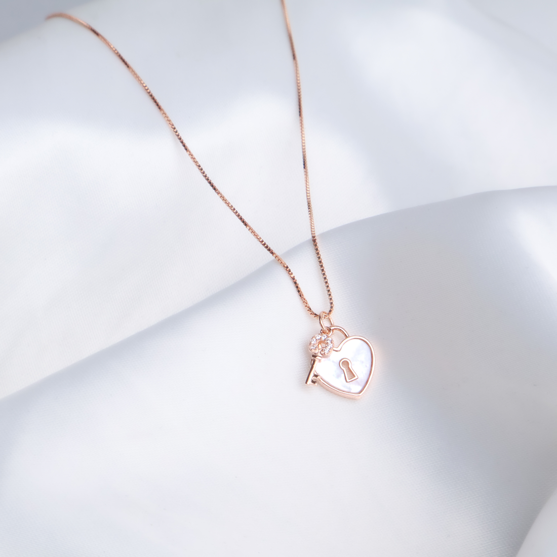 "Key to My Heart" Mother of Pearl Necklace - 18K Rose Gold on 925 Sterling Silver