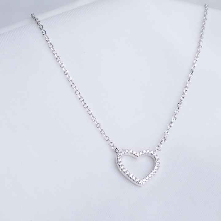 Sparkling Open Heart Pendant Necklace in 925 Sterling Silver