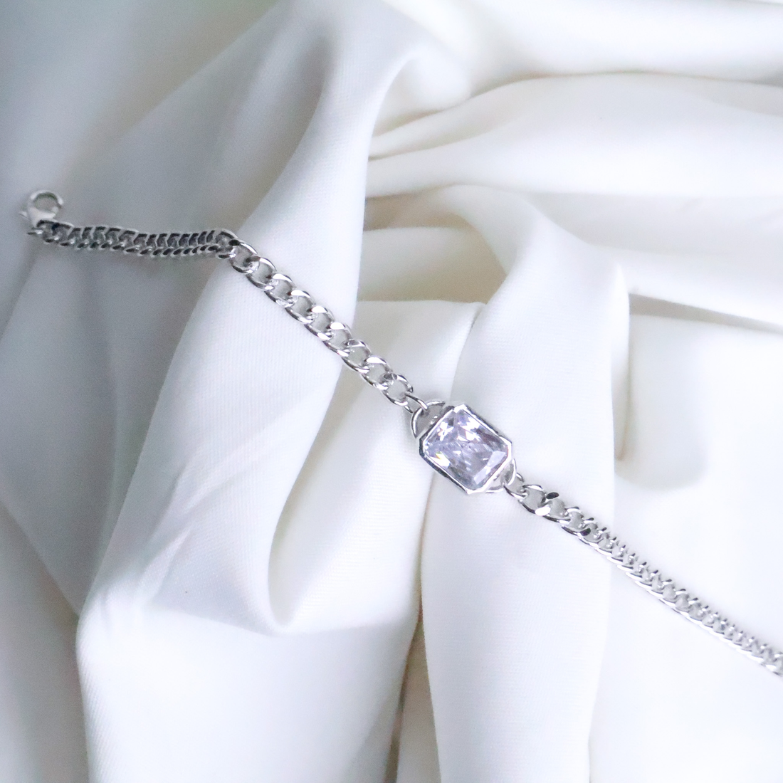 Radiant Emerald-Cut Ziricon Gourmette Bracelet – 925 Sterling Silver , Lengh 18cm, Thick 4mm