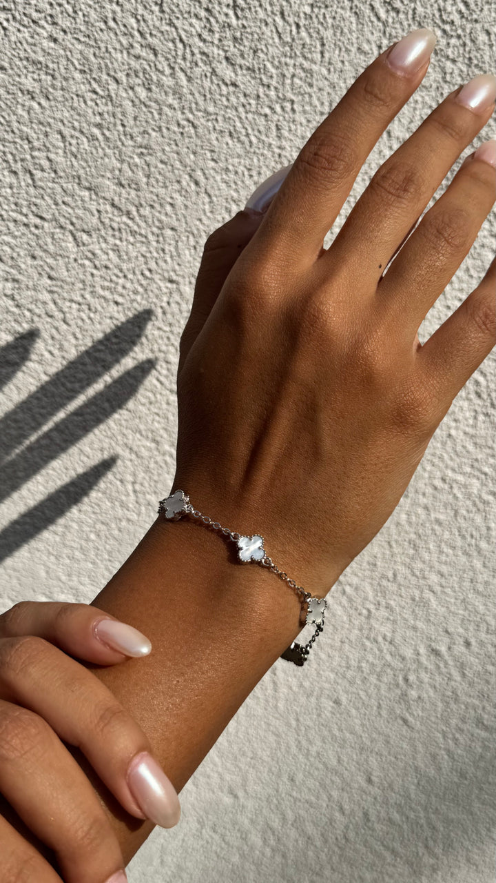 Clover White Bracelet