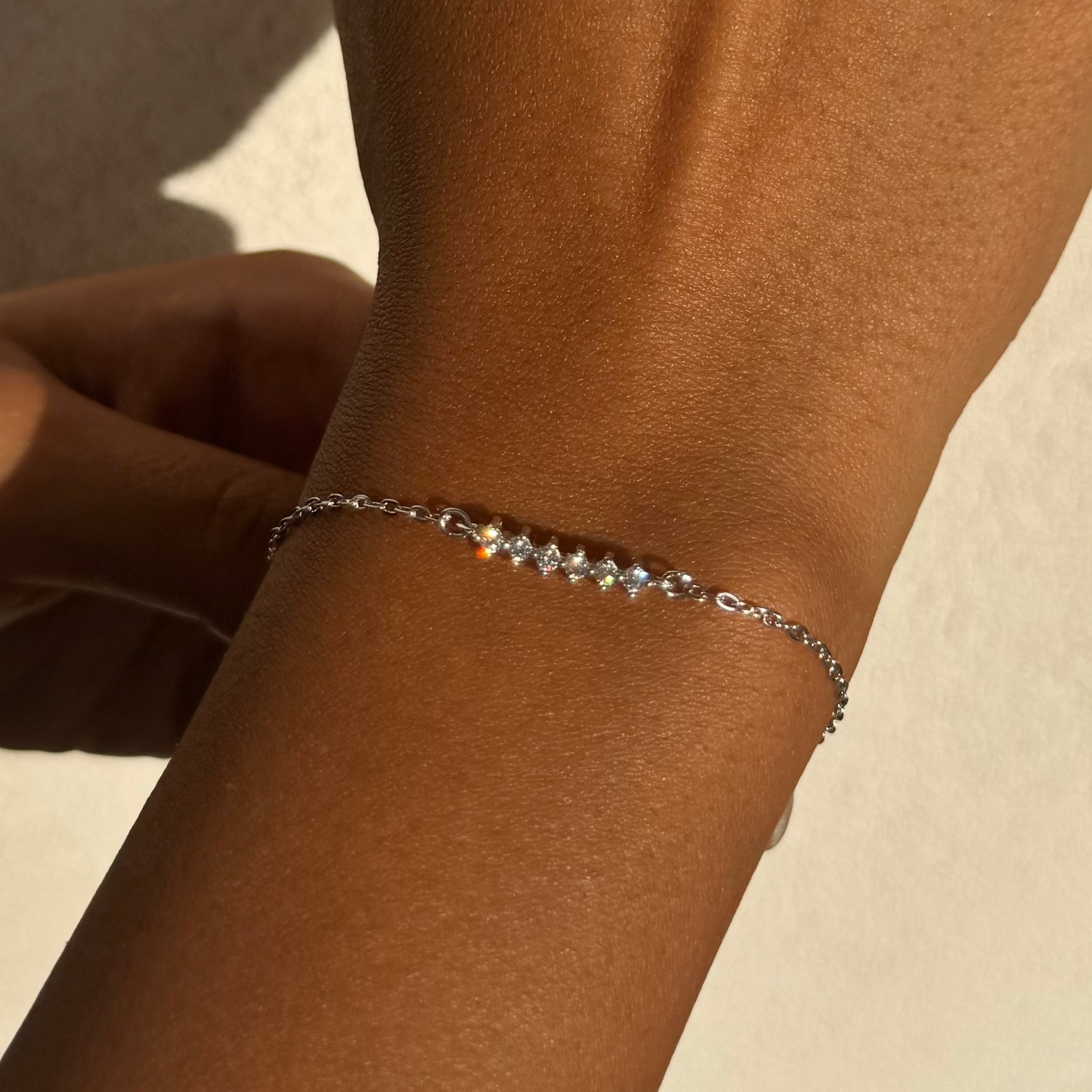 Minimalist 925 Sterling Silver Bracelet with Delicate Zircon Line
