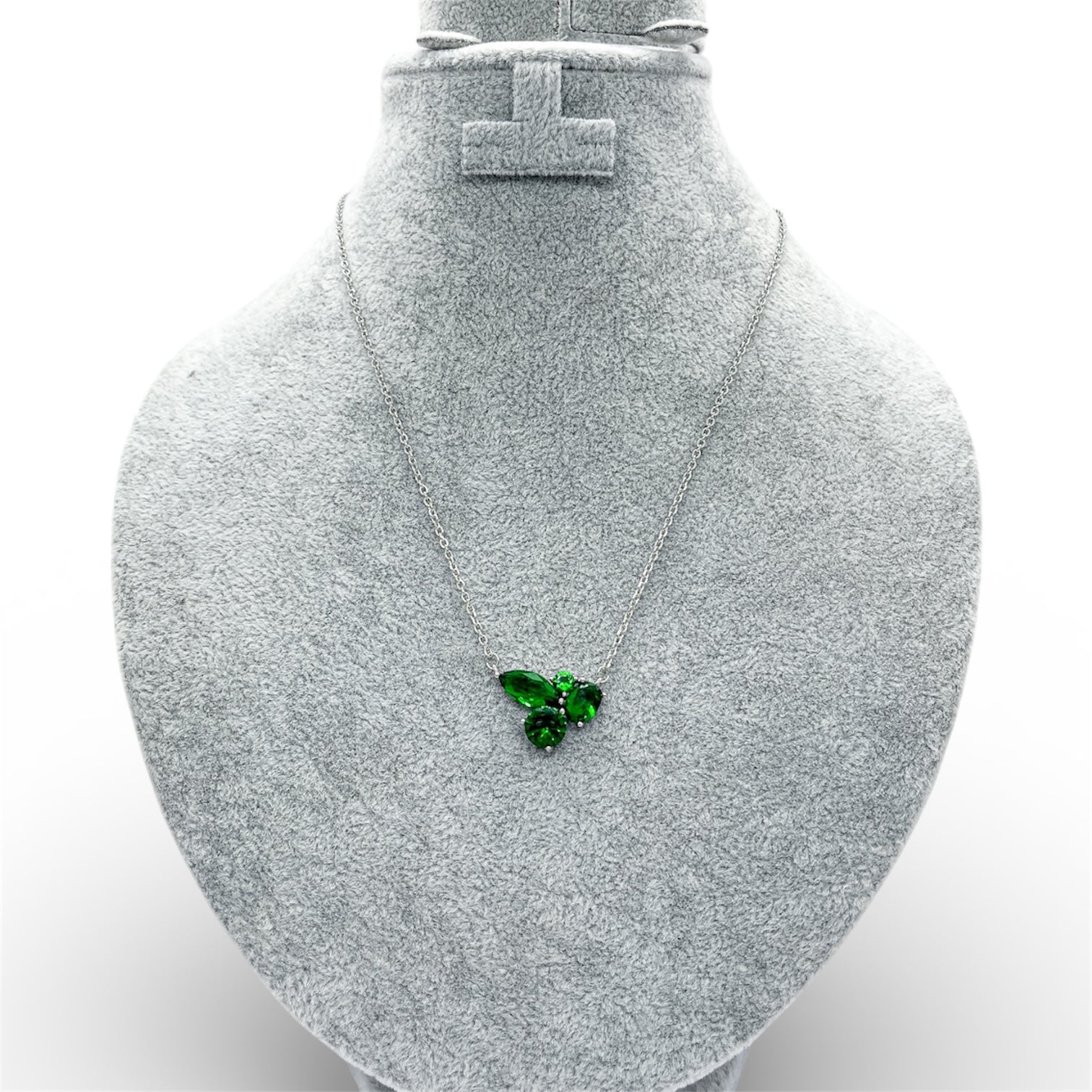 Emerald Bloom Silver Necklace